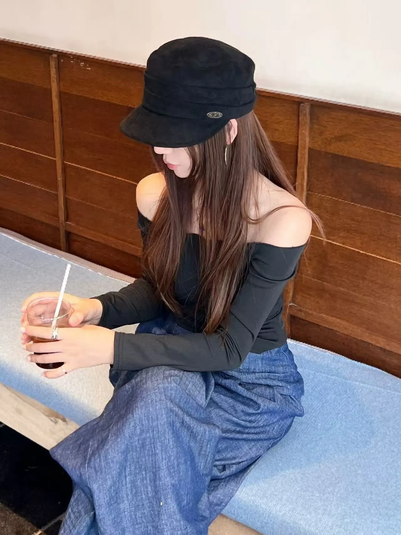 Crowe's heart-breaking single military cap is shipped